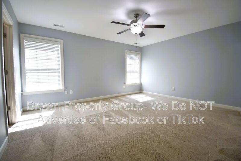 Coming Soon: 4 Bedroom 3 Bathroom- Small Dogs Allowed property image