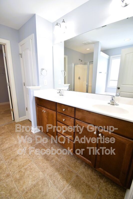 Coming Soon: 4 Bedroom 3 Bathroom- Small Dogs Allowed property image