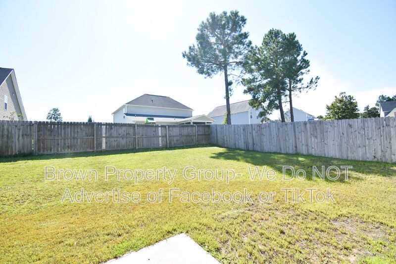 Coming Soon: 4 Bedroom 3 Bathroom- Small Dogs Allowed property image