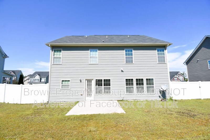 Coming Soon: 4 Bedroom 3 Bathroom- Small Dogs Allowed property image