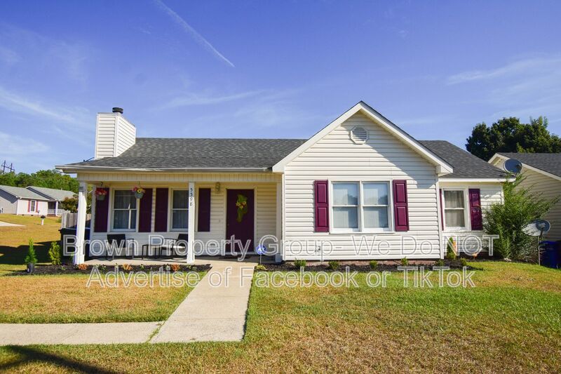 Price Reduced-2 Weeks Free Rent- 3 Bedroom 2 Bathroom- Pets Considered property image