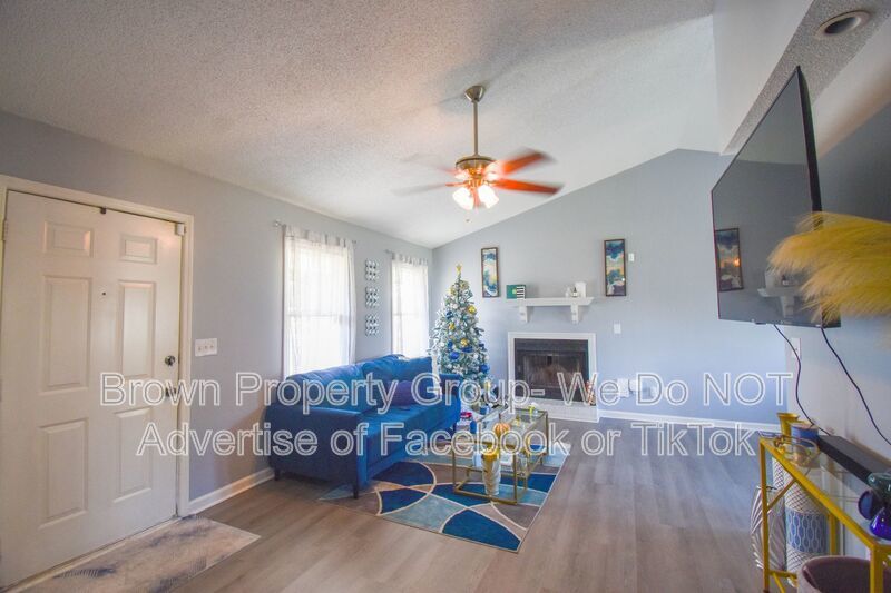 Price Reduced-2 Weeks Free Rent- 3 Bedroom 2 Bathroom- Pets Considered property image