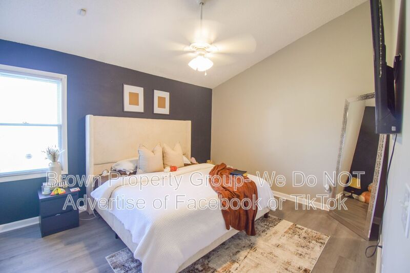 Price Reduced-2 Weeks Free Rent- 3 Bedroom 2 Bathroom- Pets Considered property image