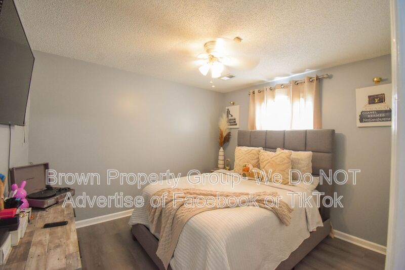 Price Reduced-2 Weeks Free Rent- 3 Bedroom 2 Bathroom- Pets Considered property image