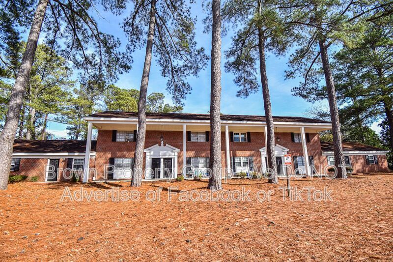2 Bedroom 1 Bathroom Townhome- Small Pets Allowed property image