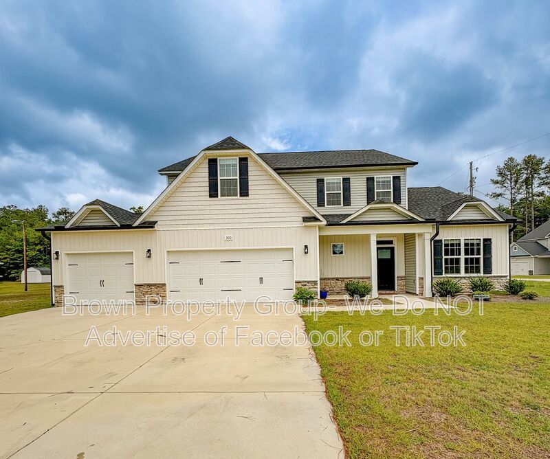 ?MOVE-IN SPECIAL FIRST TWO WEEKS RENT FREE!  20 MINUTES FROM SOUTHERN PINES property image