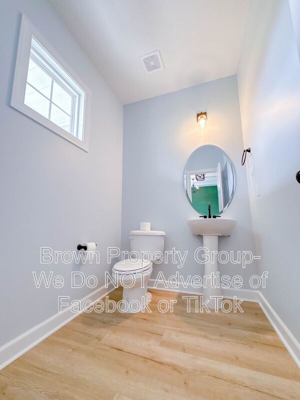 ?MOVE-IN SPECIAL FIRST TWO WEEKS RENT FREE!  20 MINUTES FROM SOUTHERN PINES property image