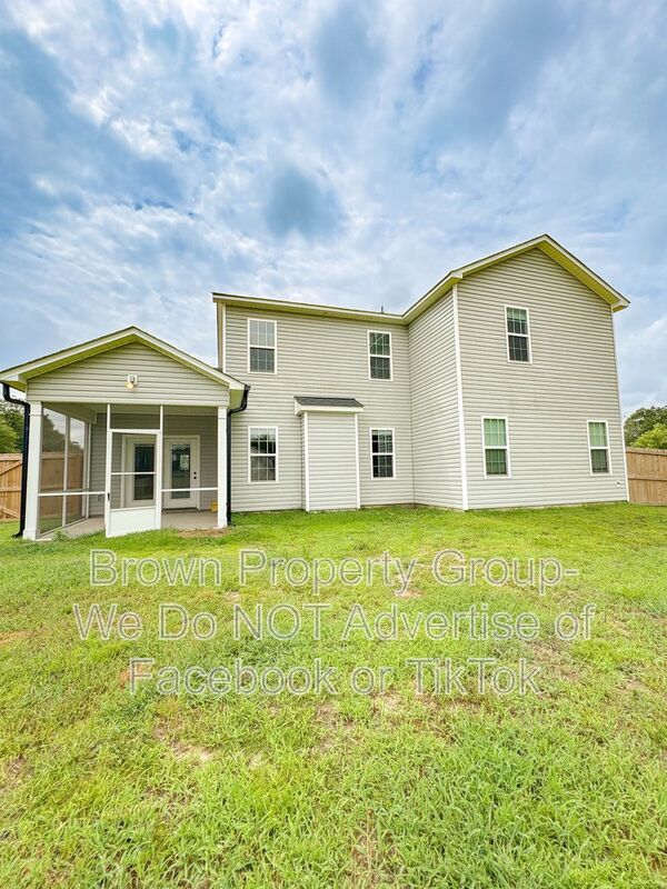 ?MOVE-IN SPECIAL FIRST TWO WEEKS RENT FREE!  20 MINUTES FROM SOUTHERN PINES property image