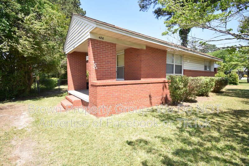 2 Bedroom and 1 Bath Home (No Pets) property image