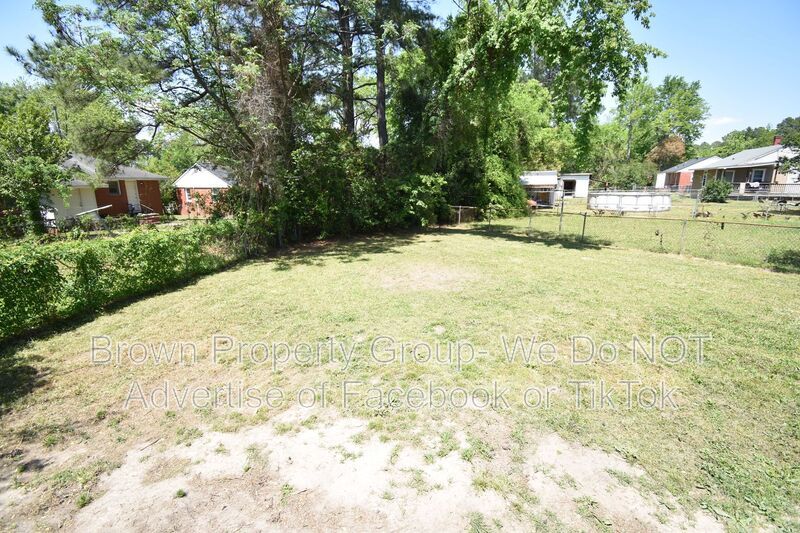 2 Bedroom and 1 Bath Home (No Pets) property image