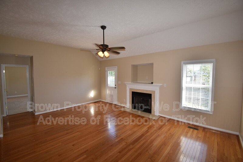 3 Bedroom and 2 Bath- Bonus Room (No Pets) property image