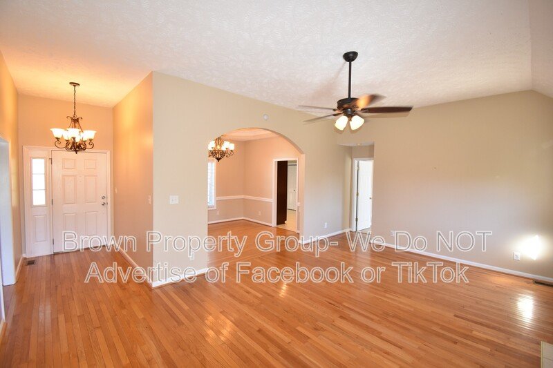 3 Bedroom and 2 Bath- Bonus Room (No Pets) property image