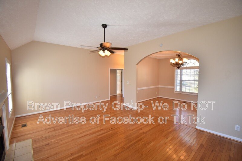 3 Bedroom and 2 Bath- Bonus Room (No Pets) property image