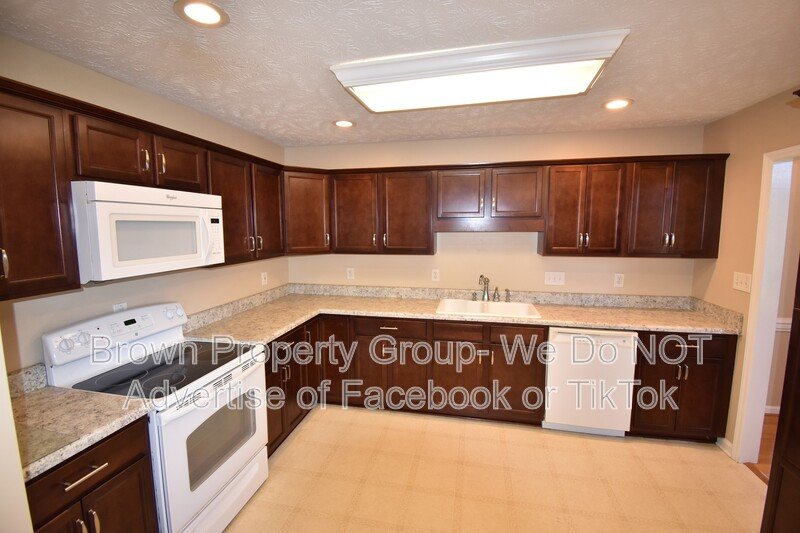 3 Bedroom and 2 Bath- Bonus Room (No Pets) property image