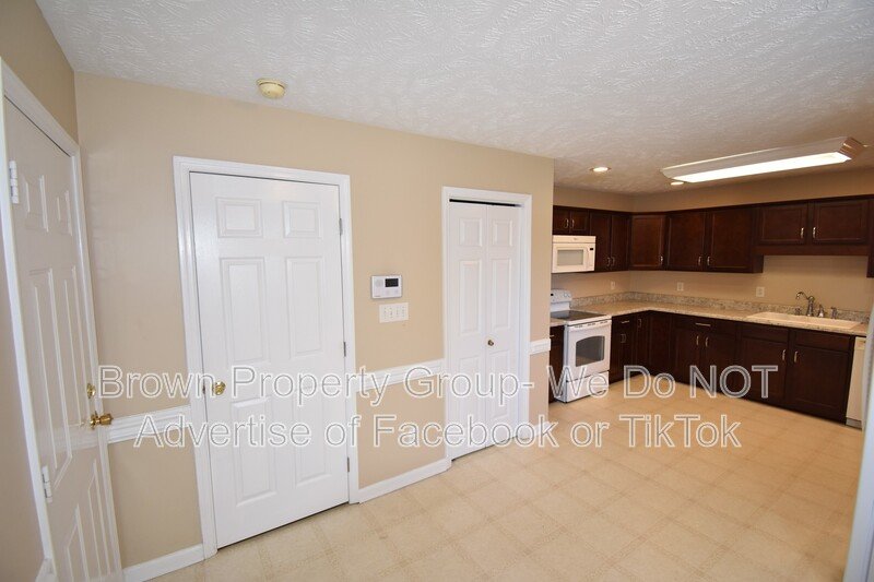 3 Bedroom and 2 Bath- Bonus Room (No Pets) property image