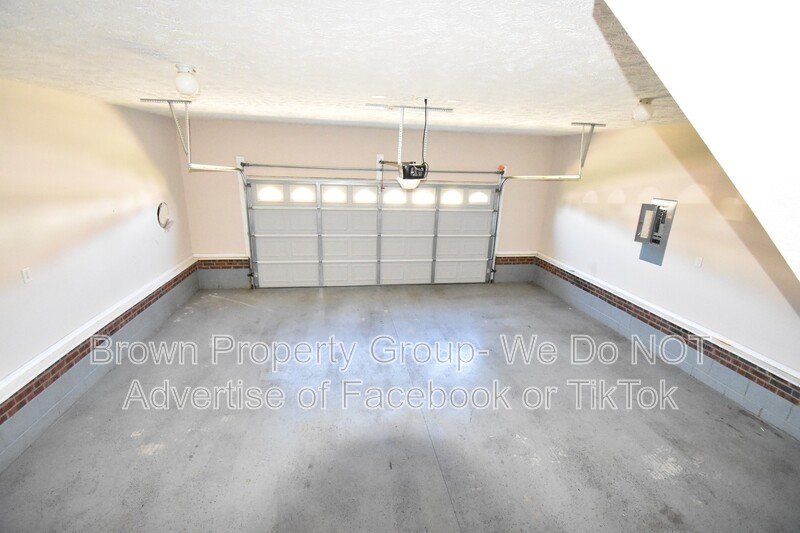 3 Bedroom and 2 Bath- Bonus Room (No Pets) property image