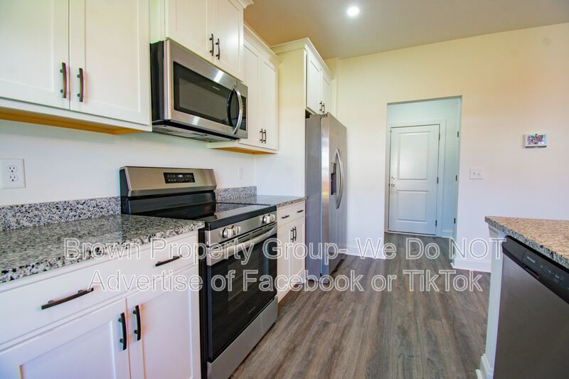 MOVE-IN READY! Three Bedroom Two and a Half Bathroom New Build! property image