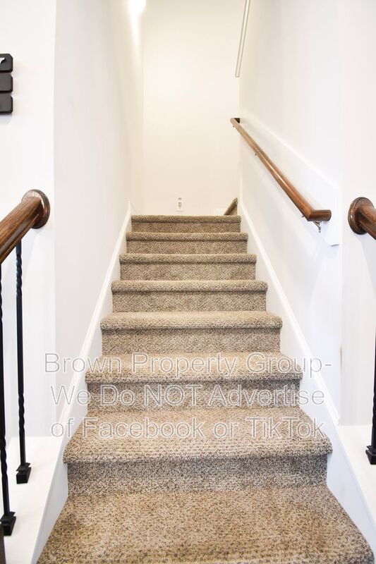 Coming Soon~ 5 Bedroom 3.5 Bathroom property image