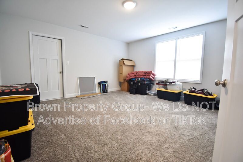 Coming Soon~ 5 Bedroom 3.5 Bathroom property image