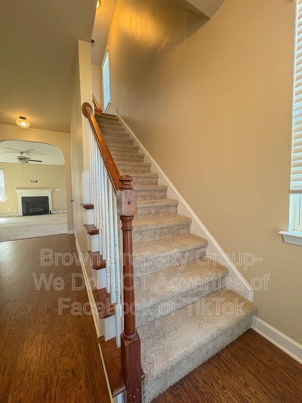 FOUR BEDROOM, 2.5 BATHROOM property image