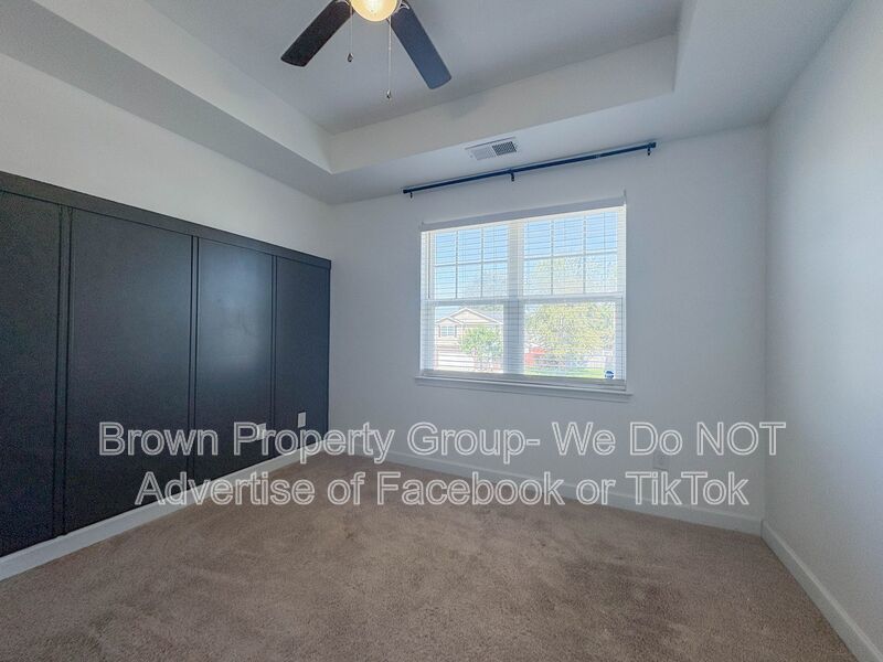 FOUR BEDROOM, 2.5 BATHROOM property image
