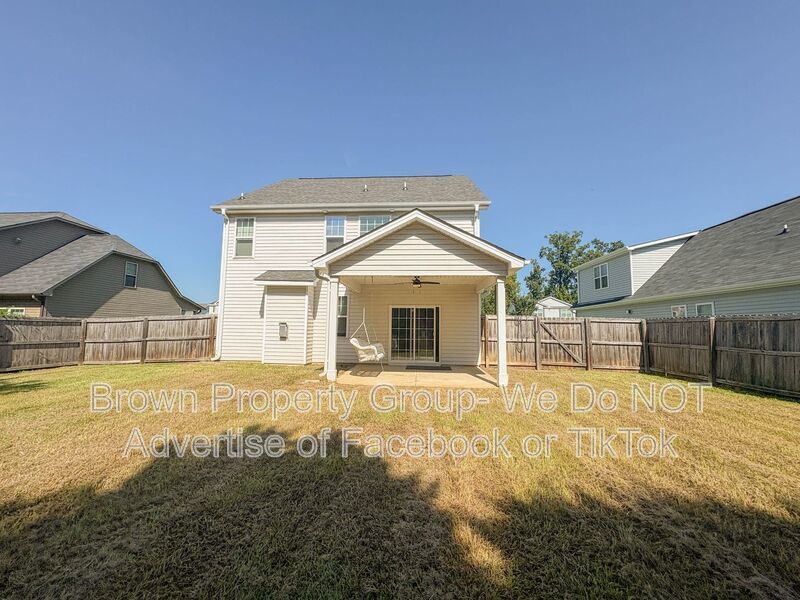 FOUR BEDROOM, 2.5 BATHROOM property image