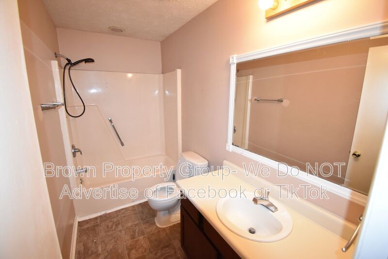 Coming Soon: 3 Bedroom 2 Bath Home (Pets Considered) property image