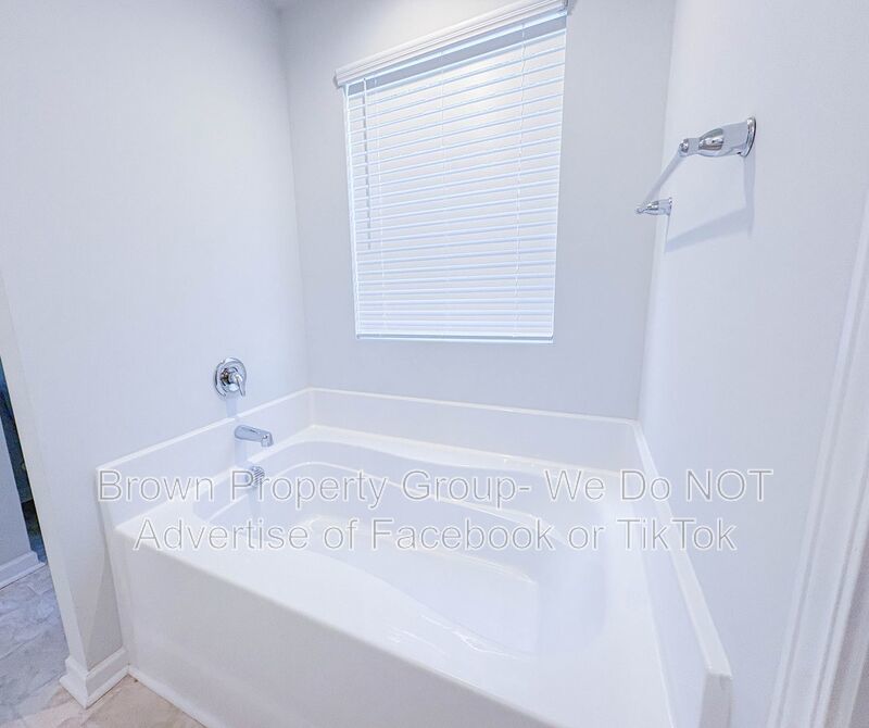 MOVE-IN SPECIAL: Get TWO WEEKS FREE off your first full month’s rent! property image