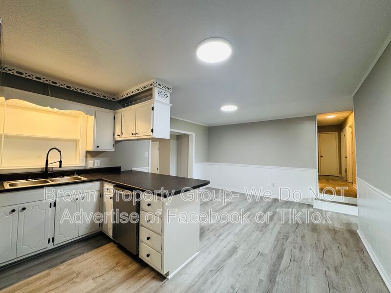 3 Bedroom 2 Bathroom- No Pets property image