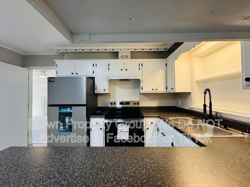 3 Bedroom 2 Bathroom- No Pets property image