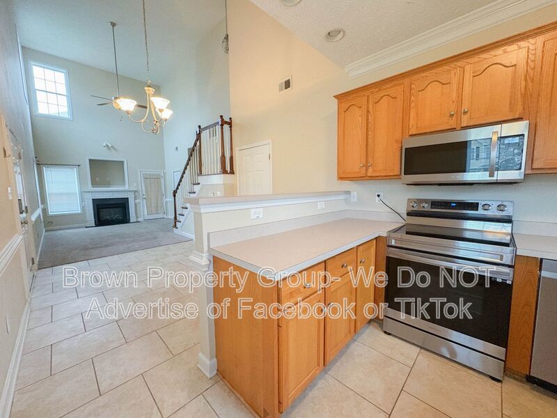2 Weeks Free on First Full Months Rent~ 3 Bedroom 2.5 Bathroom Townhome~ Large Corner Lot property image