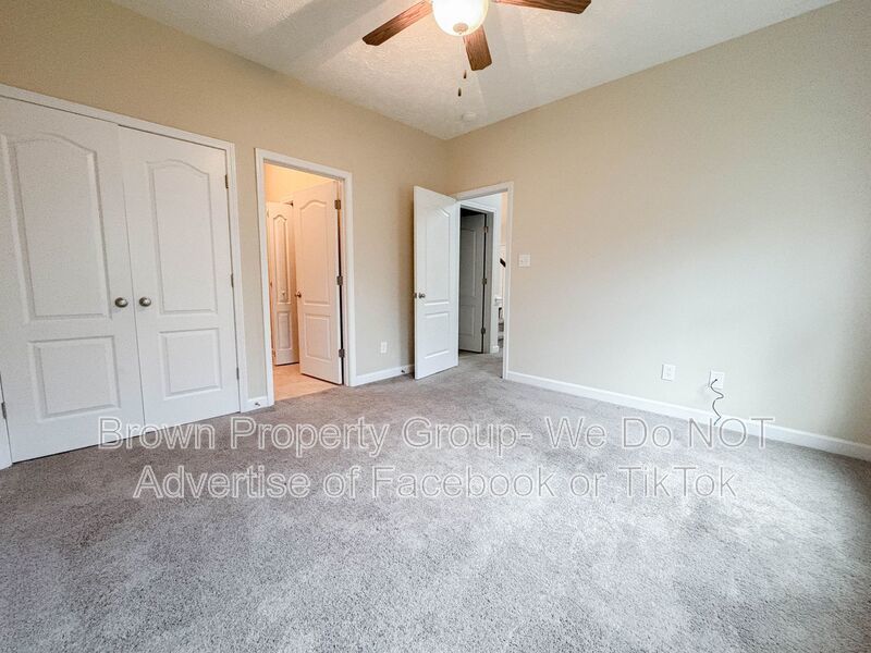 2 Weeks Free on First Full Months Rent~ 3 Bedroom 2.5 Bathroom Townhome~ Large Corner Lot property image