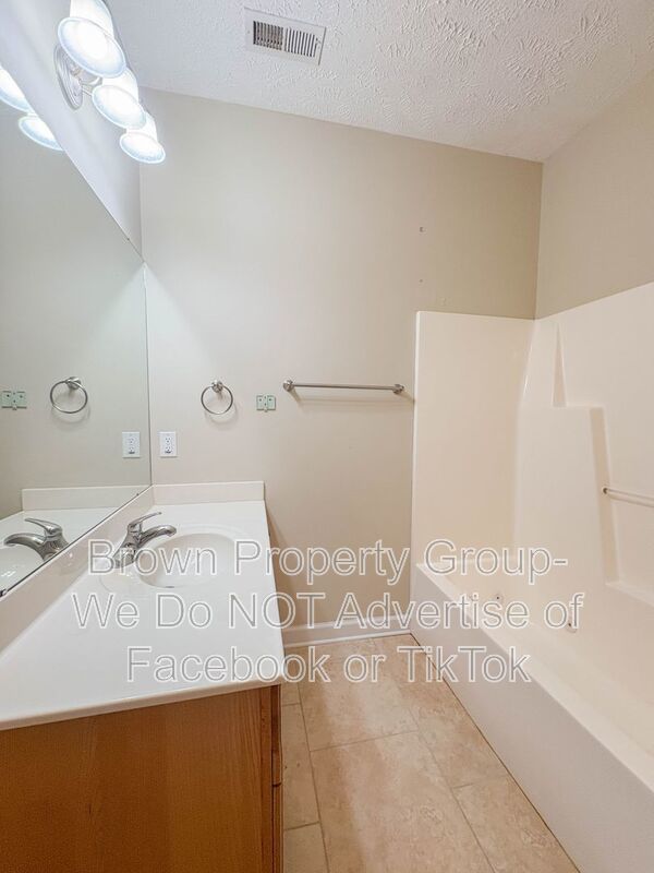 2 Weeks Free on First Full Months Rent~ 3 Bedroom 2.5 Bathroom Townhome~ Large Corner Lot property image