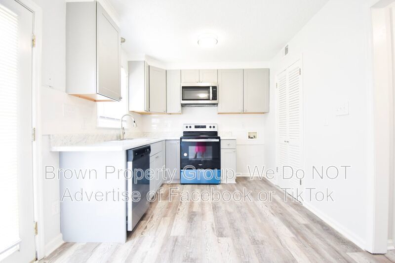 Coming Soon! 2 Bedroom 1.5 Bathroom Townhome property image