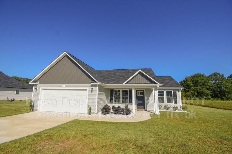 Coming Soon-3 Bedroom 2 Bathroom- Pets Negotiable property image