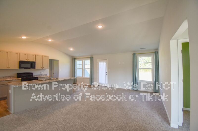 Coming Soon-3 Bedroom 2 Bathroom- Pets Negotiable property image
