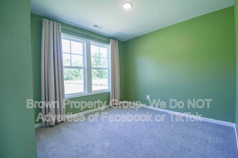 Coming Soon-3 Bedroom 2 Bathroom- Pets Negotiable property image