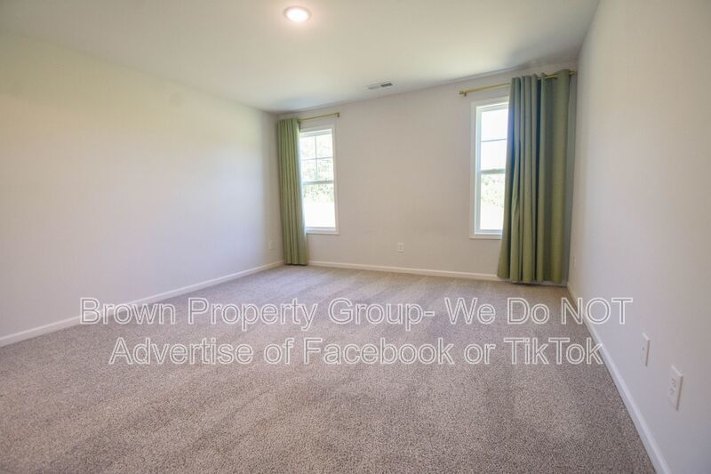 Coming Soon-3 Bedroom 2 Bathroom- Pets Negotiable property image