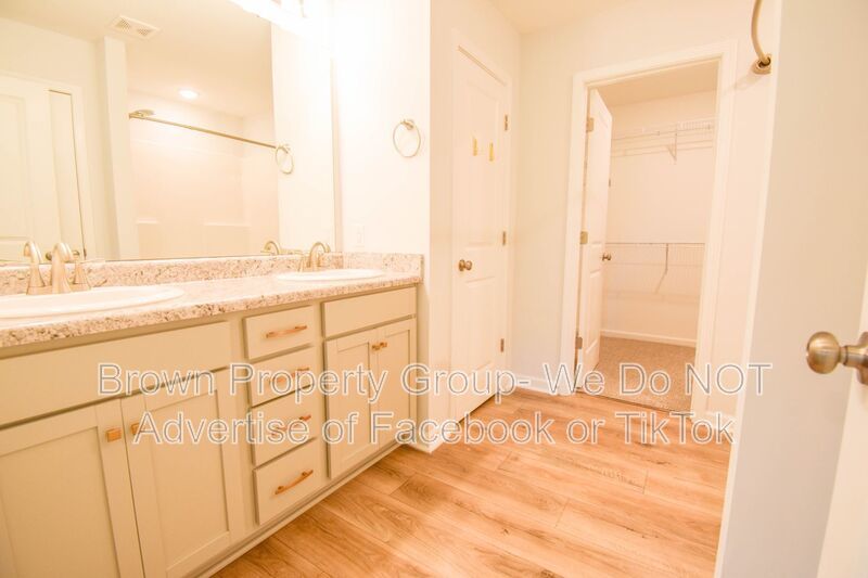 Coming Soon-3 Bedroom 2 Bathroom- Pets Negotiable property image