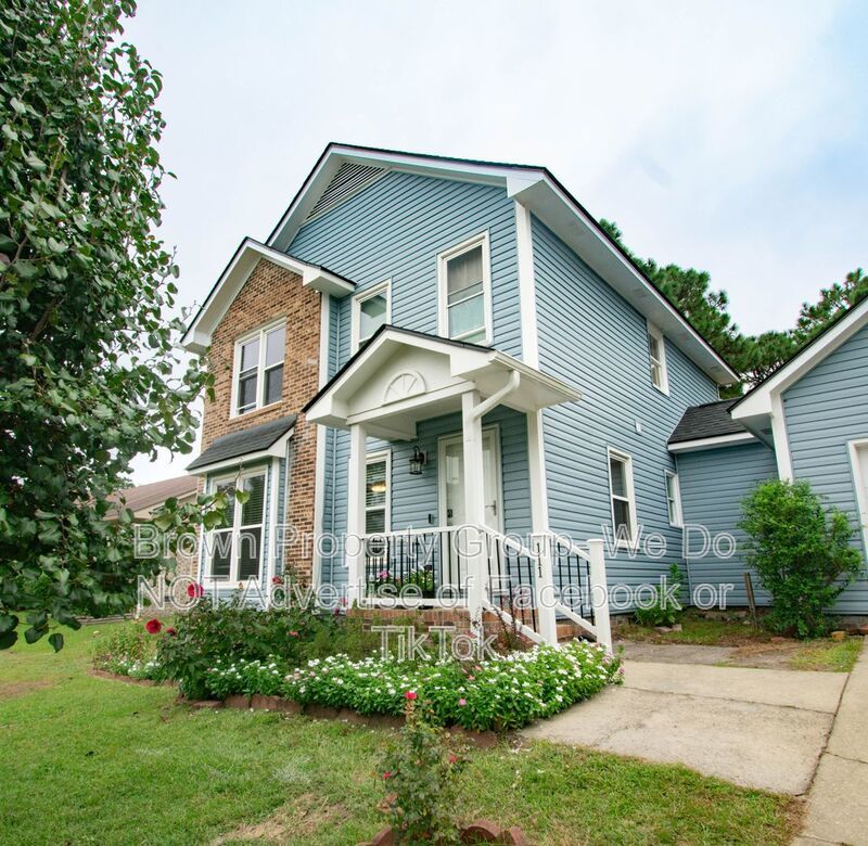 Coming Soon! 3 Bedroom 2.5 Bathroom Near Fort Bragg! Pets Allowed property image