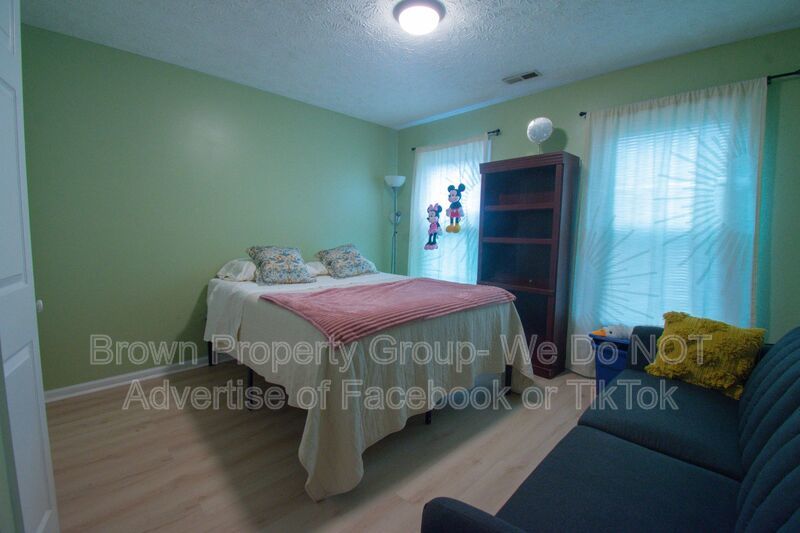 Coming Soon! 3 Bedroom 2.5 Bathroom Near Fort Bragg! Pets Allowed property image