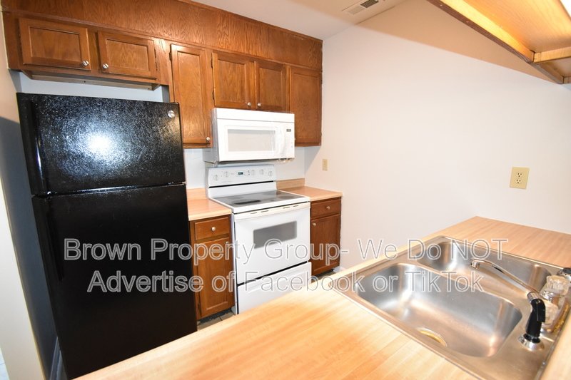 Coming Soon! 2 Bedroom and 1.5 Bath Apartment- Quiet Neighborhood- Two Weeks Free Rent! property image