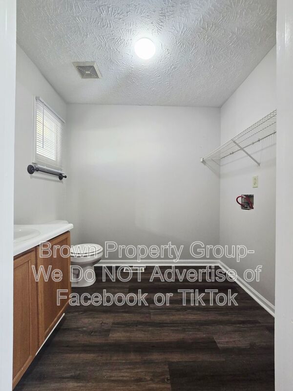 Two Story Single Family in Raeford NC- 3 Bedroom and 2.5 bath Home property image