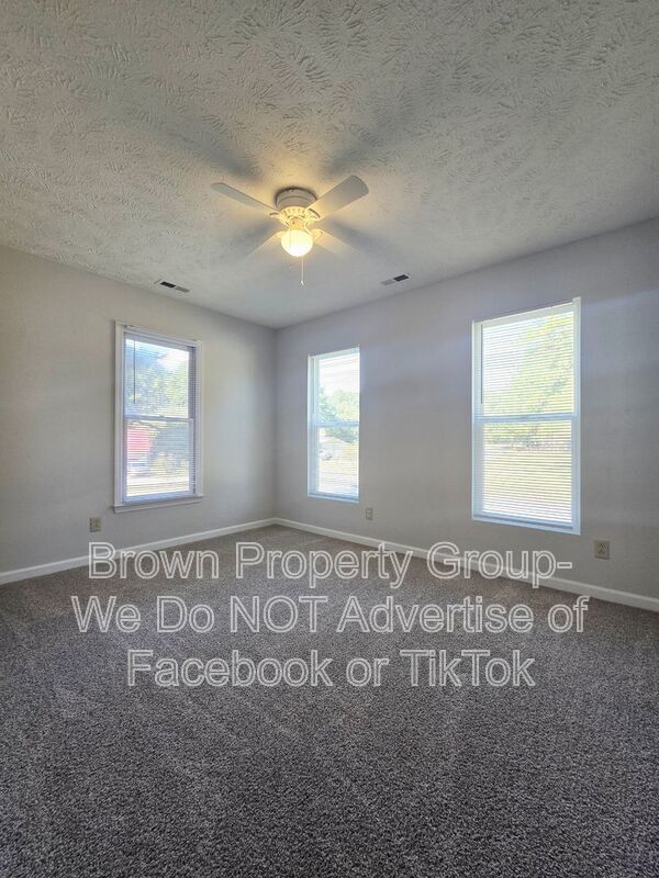 Two Story Single Family in Raeford NC- 3 Bedroom and 2.5 bath Home property image