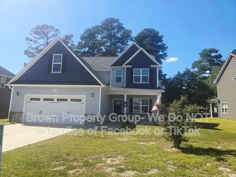 Move In Ready~ 5 Bedroom 3.5 Bathroom property image