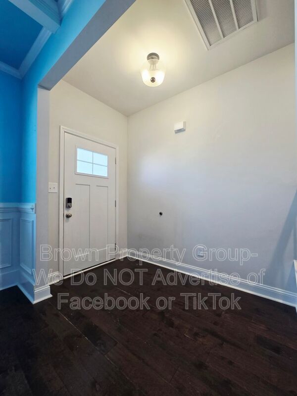 Move In Ready~ 5 Bedroom 3.5 Bathroom property image