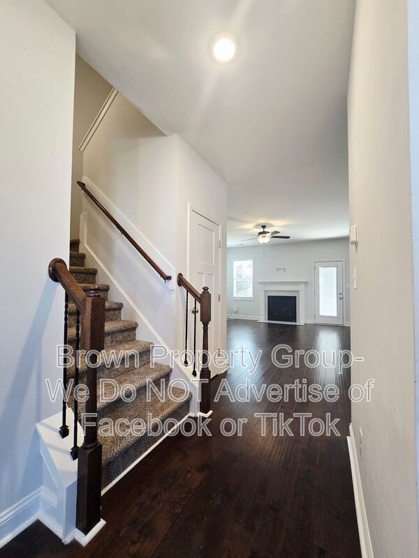 Move In Ready~ 5 Bedroom 3.5 Bathroom property image