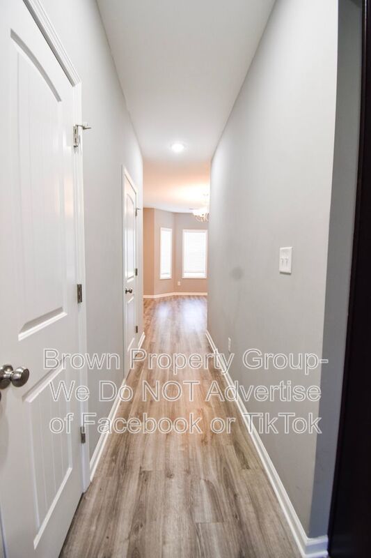 Coming Soon-3 Bedroom 2.5 Bathroom Home- Pets Allowed property image