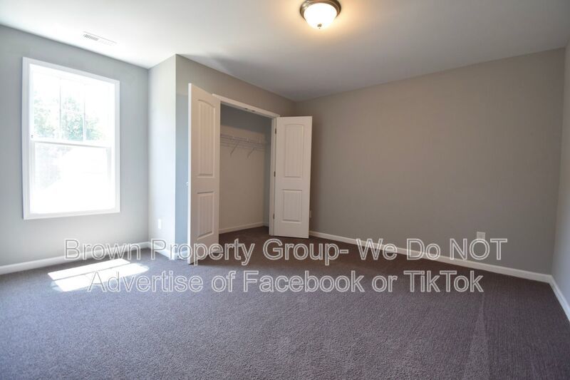 Coming Soon-3 Bedroom 2.5 Bathroom Home- Pets Allowed property image