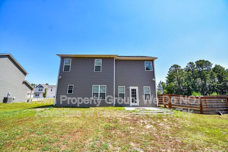 Coming Soon-3 Bedroom 2.5 Bathroom Home- Pets Allowed property image